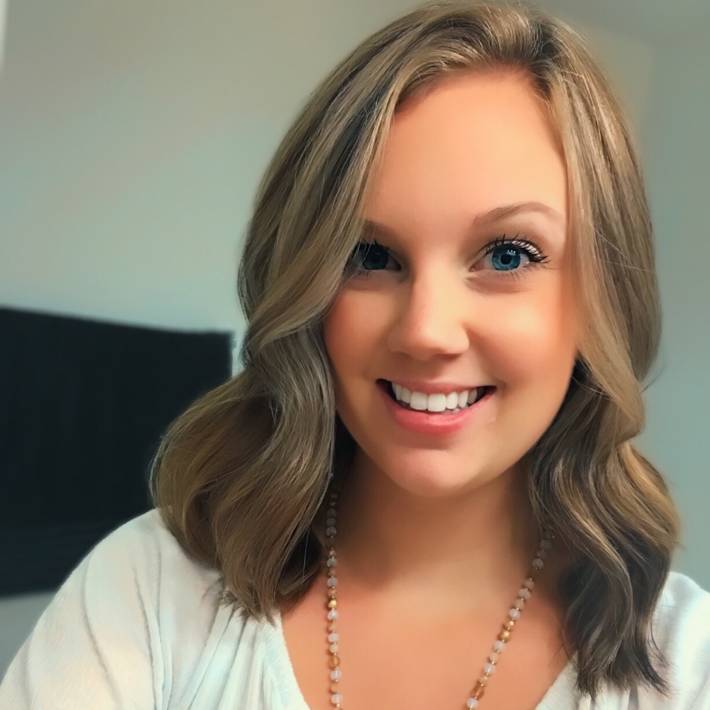 Meet your Posher, Alyssa